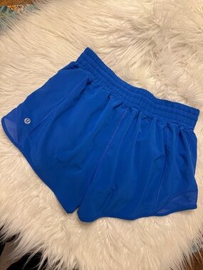 Lululemon shorts 2.5 size 8